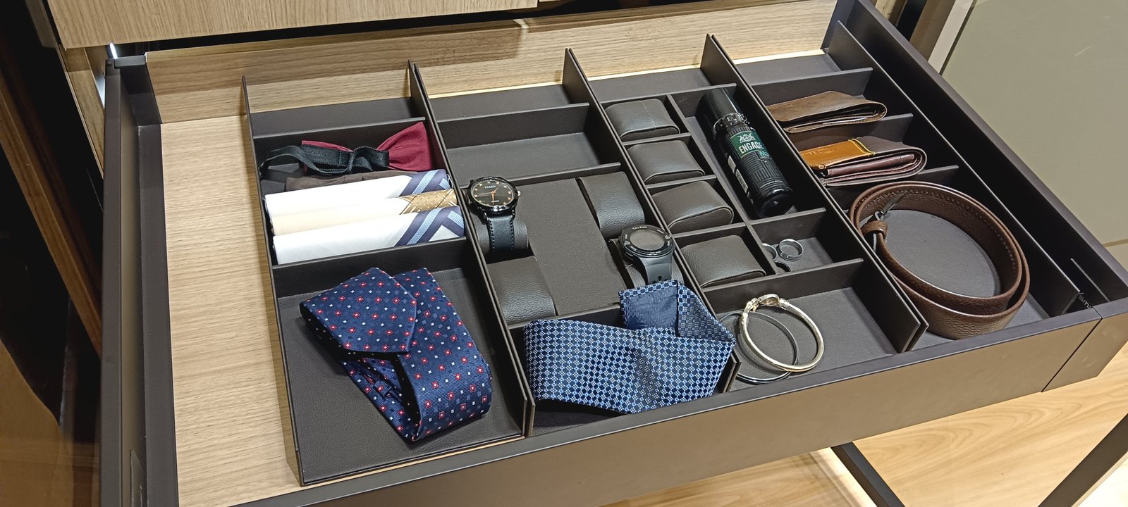 Wardrobe Drawer Organiser